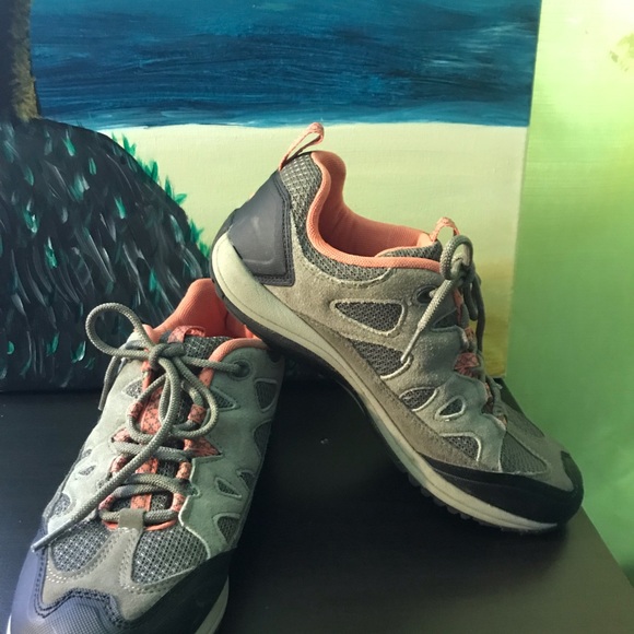 🥾 MERRELL hiking boots, size 10 - Picture 1 of 6